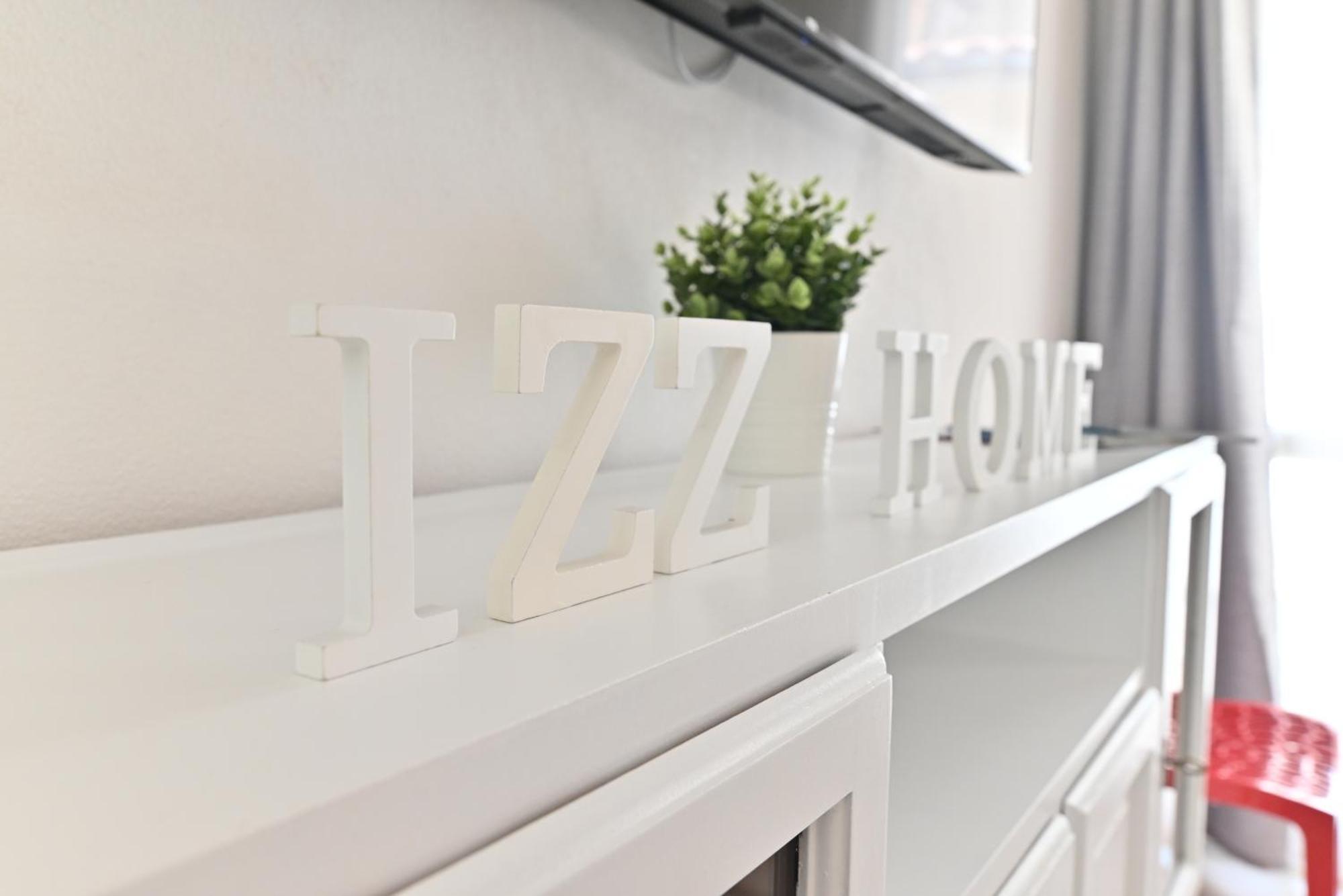 Izzhome The Breeze * Cagliari